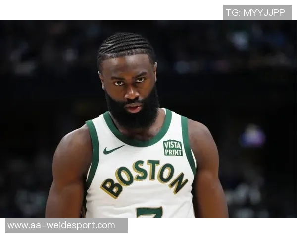 杰伦布朗状态火热场均近30分绿军明日对决步行者期待他的精彩表现