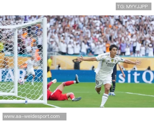 皇马高层评估球队现状仅库尔图瓦姆巴佩被视为顶级超巨